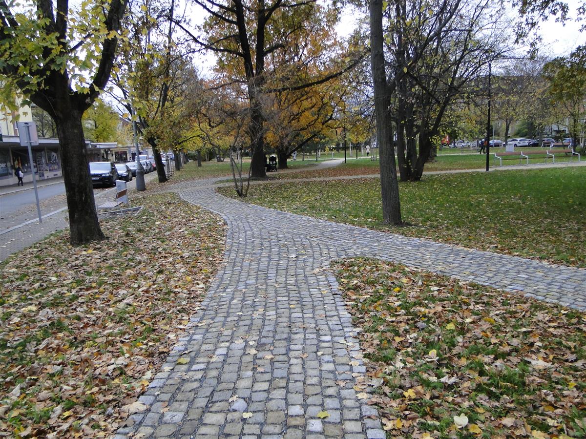 Veřejné-prostory-zeleň-DSC03826.JPG