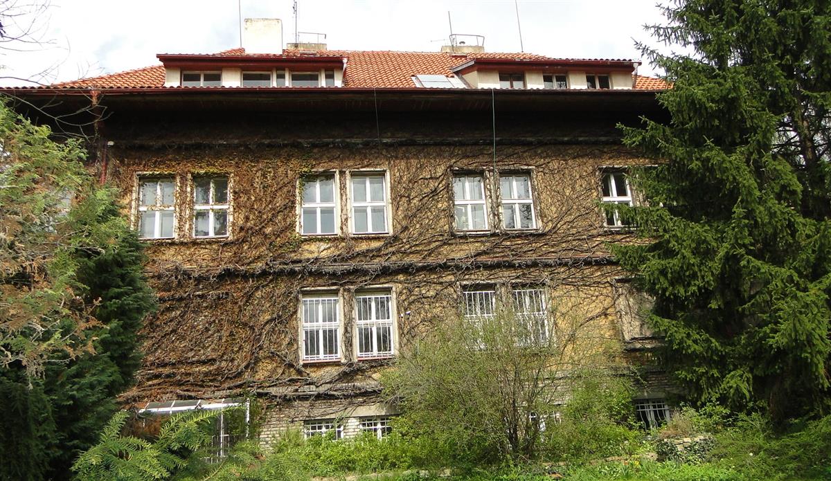 Vila-Čapků-na-web.JPG