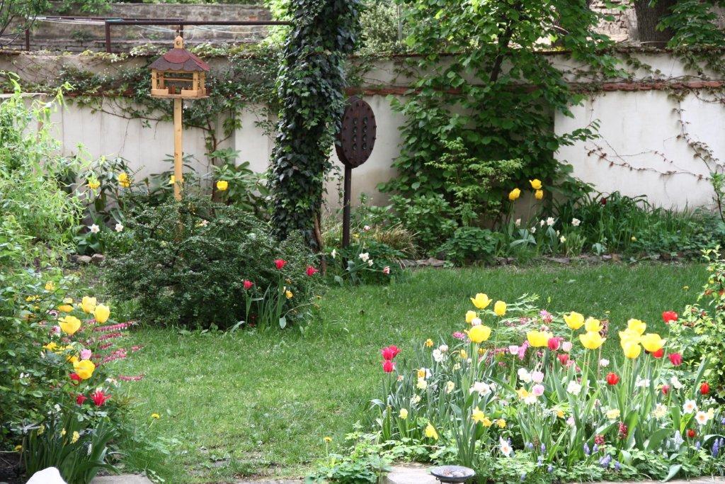 Vítězný dvorek 2012a.jpg