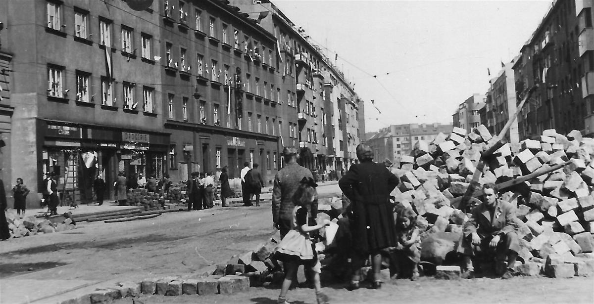 Vršovická---povstání-květen-1945-II.jpg