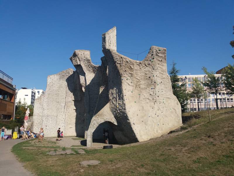 horolezeckastena1--mm800x600.jpg