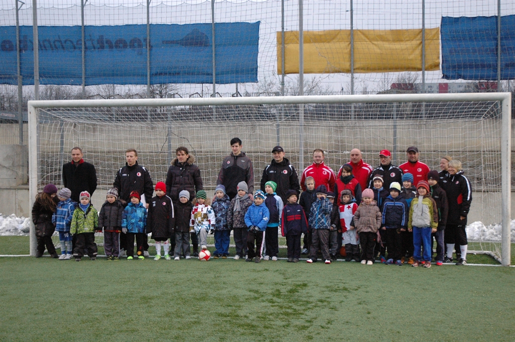 fotbal%20-%20Sl%C3%A1vie%20-%20d%C4%9Bti.JPG