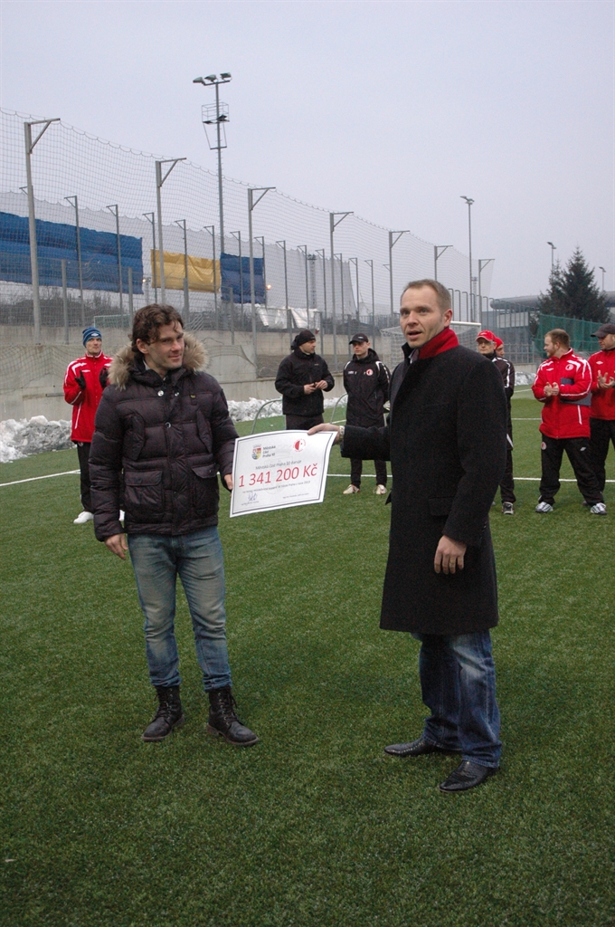 fotbal%20-%20Sl%C3%A1vie%20-%20d%C4%9Bti2.JPG