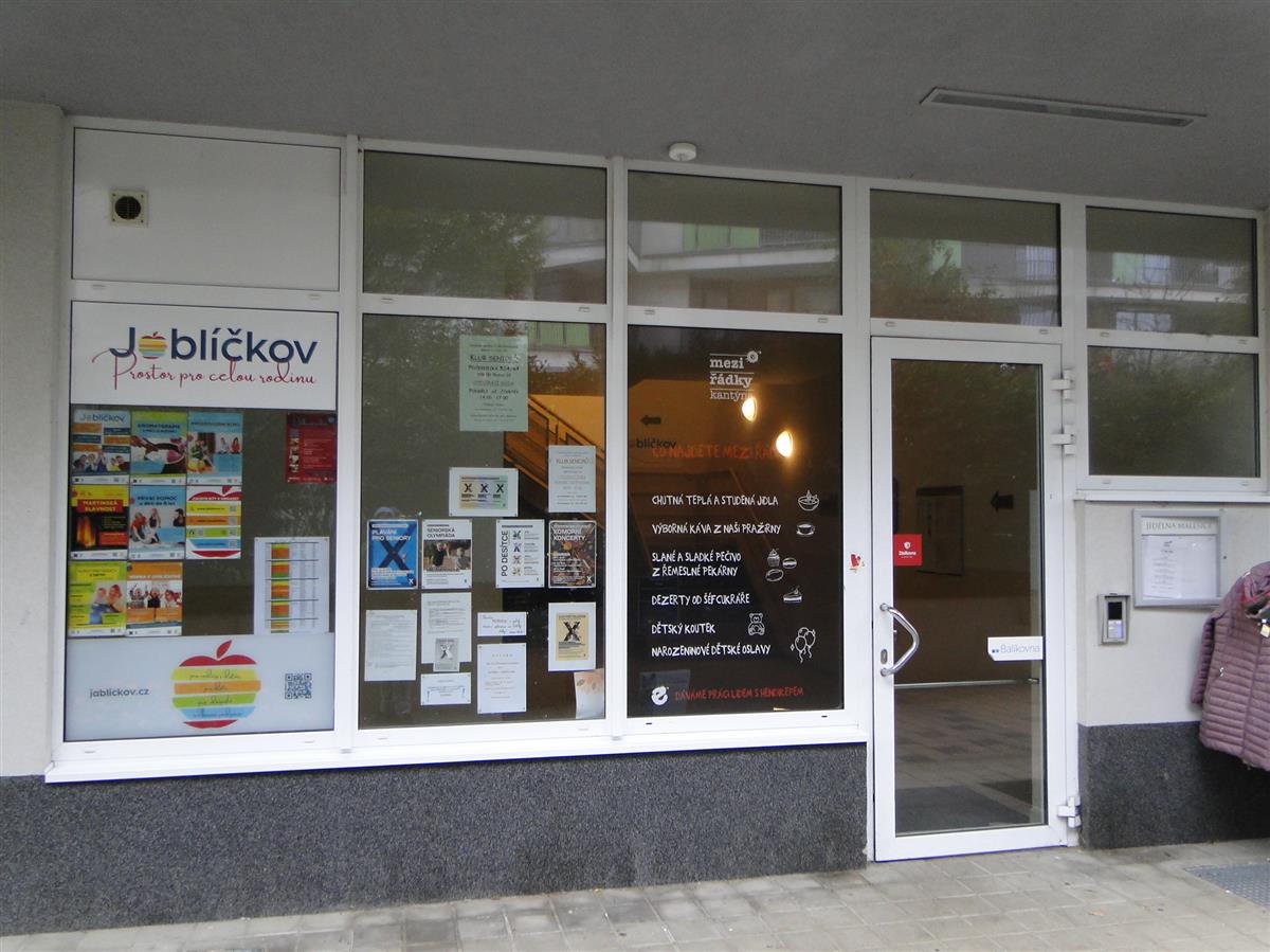 Jablíčkov-Malešice.JPG